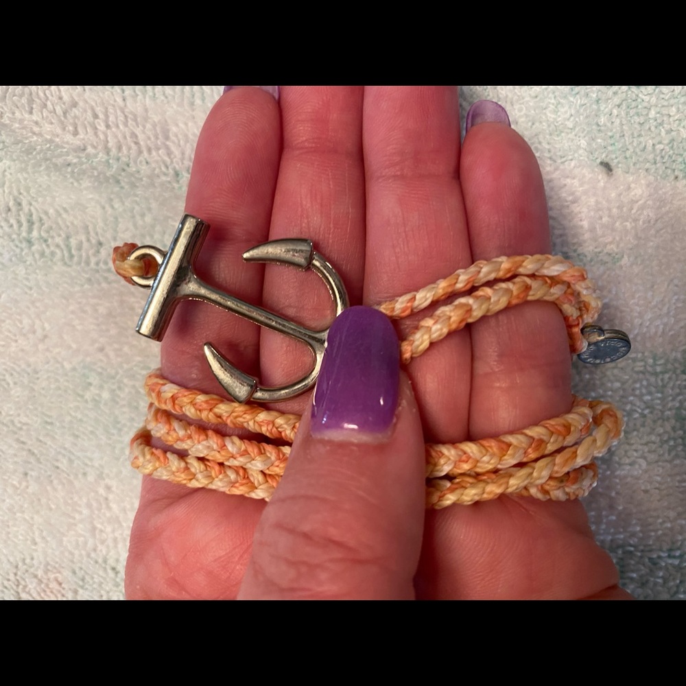Wrap anchor bracelet